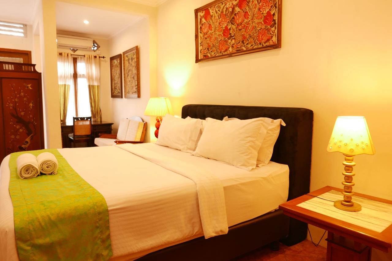 Ciwulan 36 Guest House บันดุง ภายนอก รูปภาพ