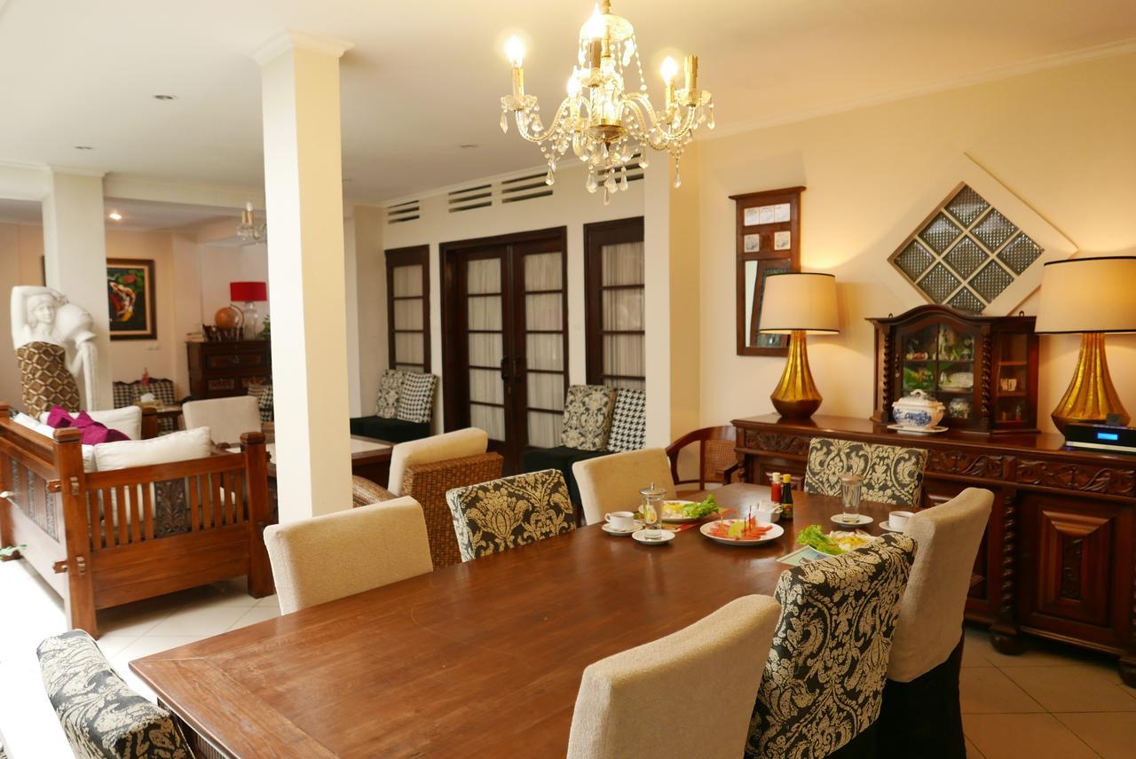 Ciwulan 36 Guest House บันดุง ภายนอก รูปภาพ