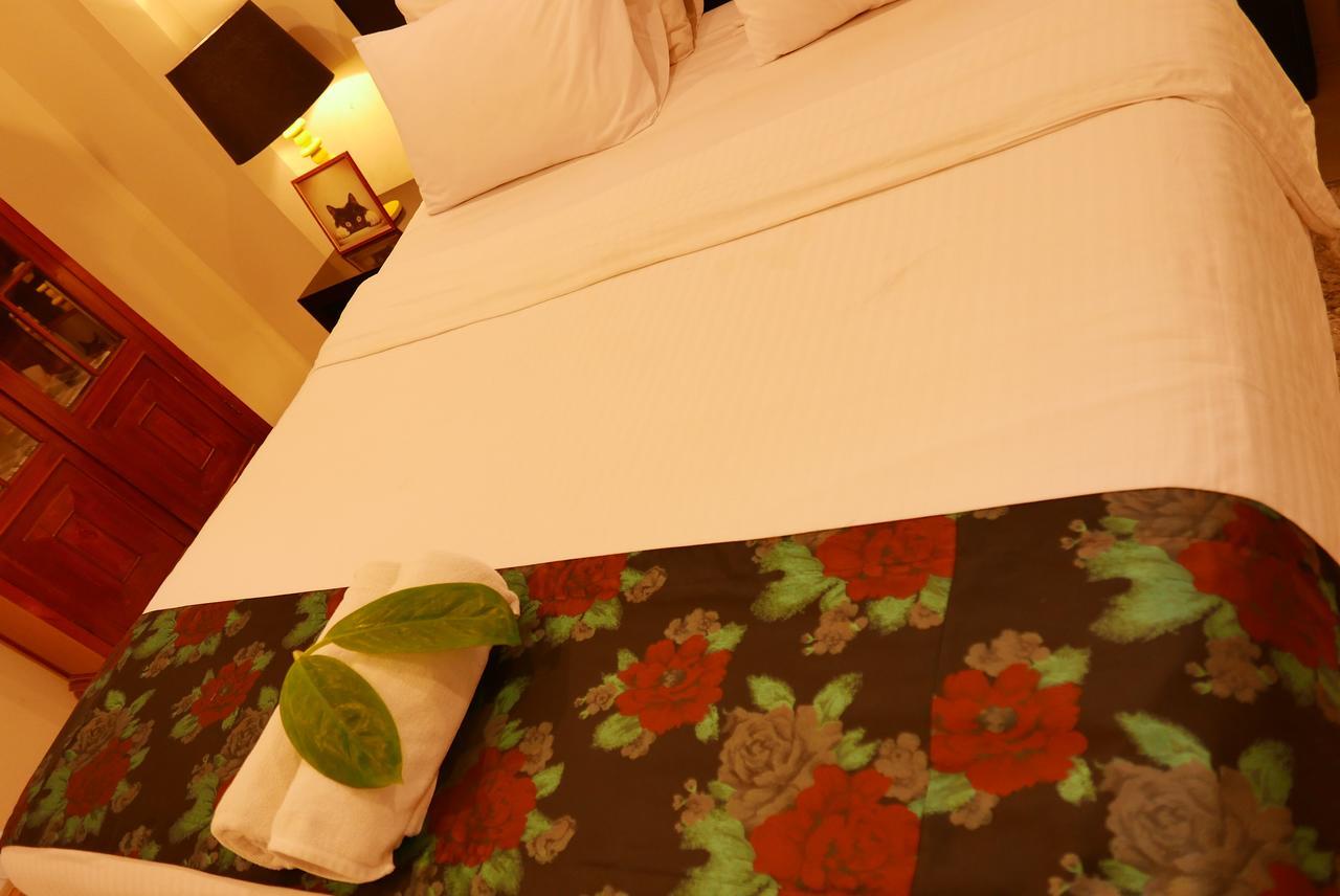 Ciwulan 36 Guest House บันดุง ภายนอก รูปภาพ