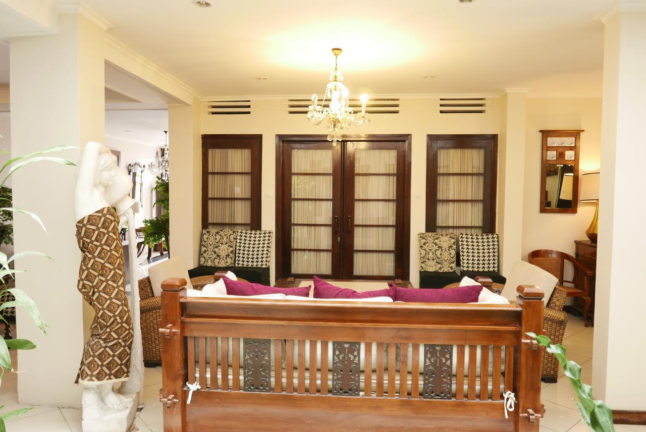 Ciwulan 36 Guest House บันดุง ภายนอก รูปภาพ