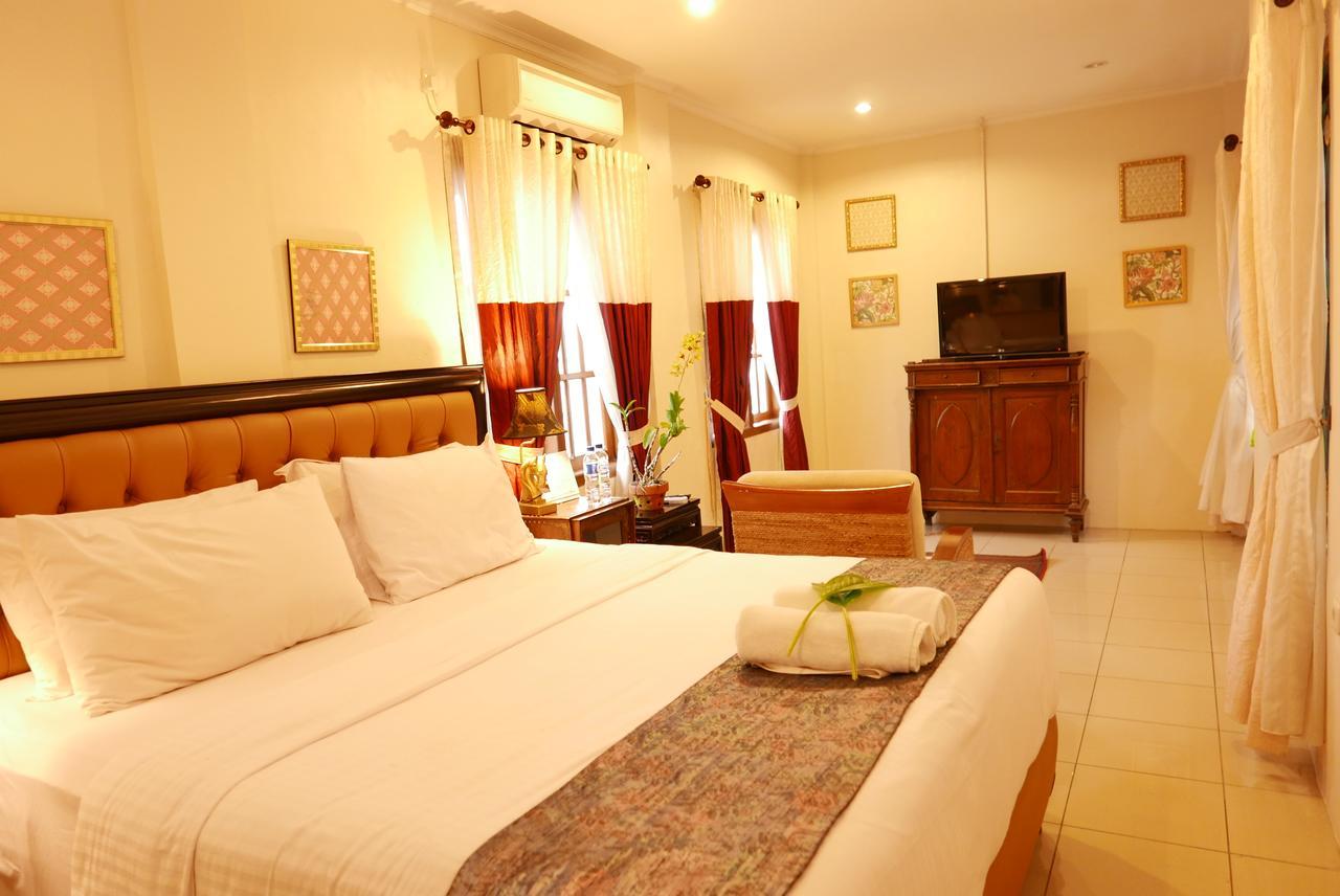 Ciwulan 36 Guest House บันดุง ภายนอก รูปภาพ